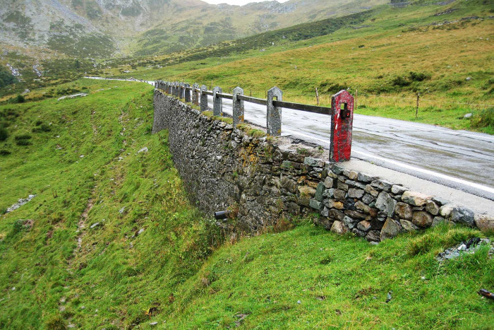 Strassensanierung Splügenpassstrasse Schwarzhütte - in da kurza Chera
