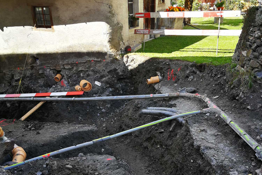 Almens GR, Werkleitungen Verbindung Plaza Pintga, HMQ AG