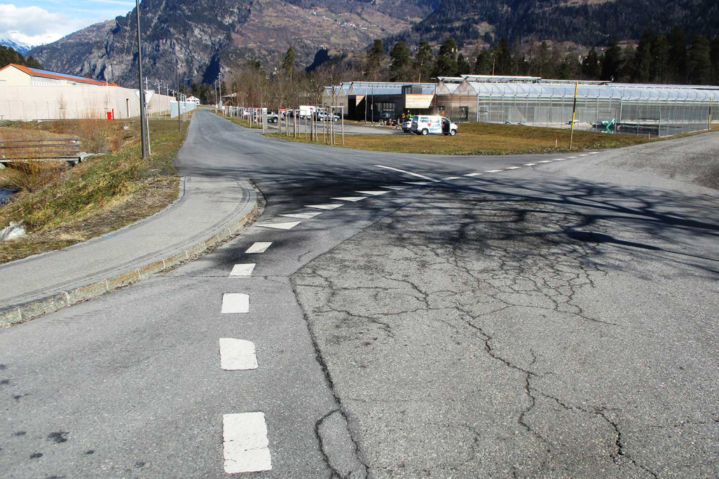 Cazis GR, Bauleitung Sanierung Verbindungsstrasse Rodels, HMQ AG